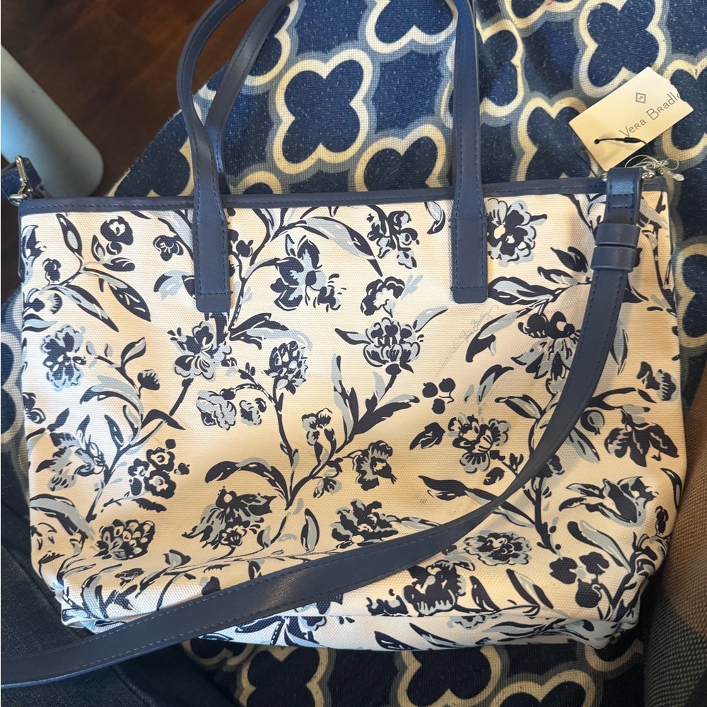 Vera Bradley Everyday Tote in canvas - Vera Bradley Outlet